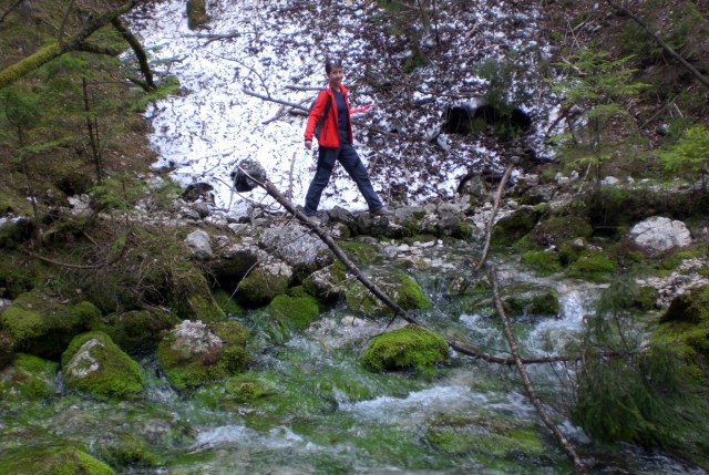 Pot ob kamniski bistrici 21 april 2013 012