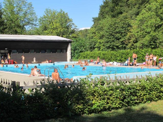 Bazen Kropa_Romana Šlibar Pačnik