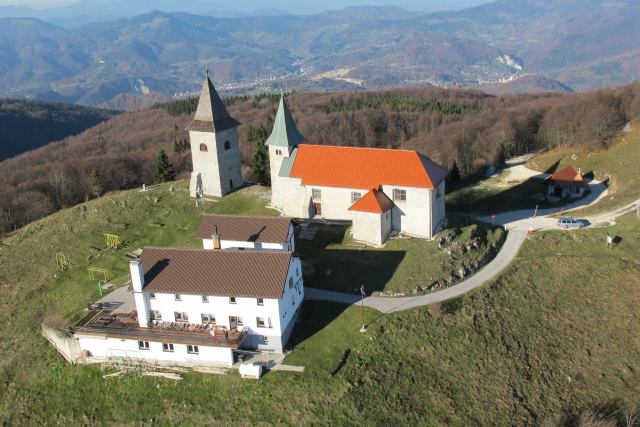 964548_179870262178927_522267212_o